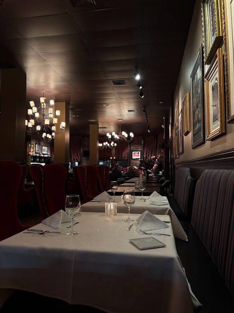 The Atmosphere Transports You Back to the 1950s The Atmosphere Transports You Back to the 1950s