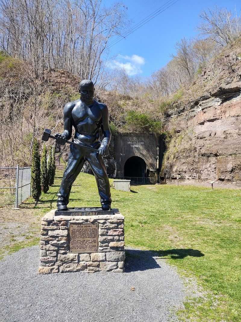 The Bronze Statue Worth Stopping For