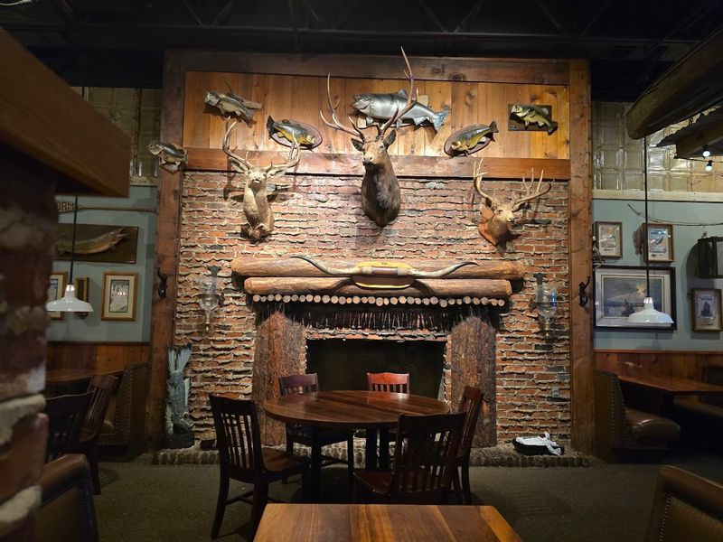 The Cabin-Lodge Atmosphere Inside Trapper's