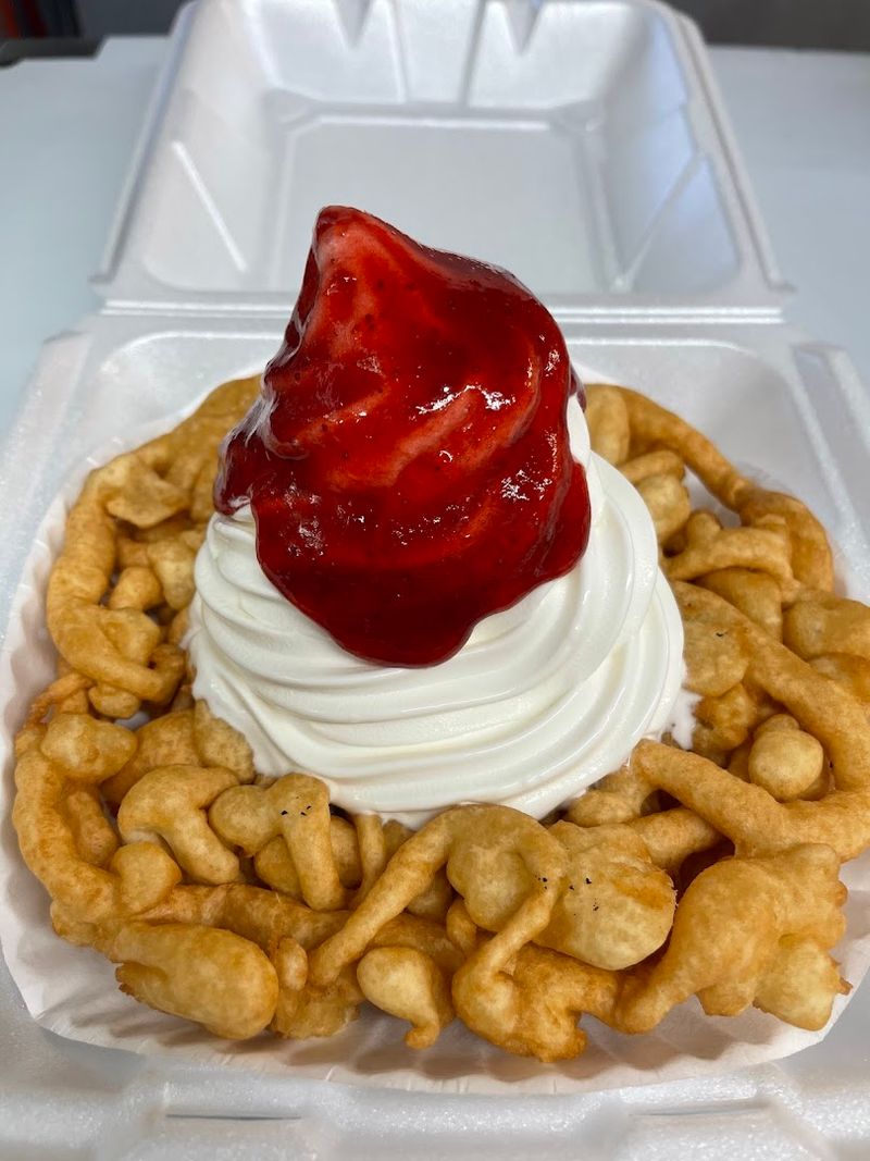 The Cinnabon Funnel Cake Sundae