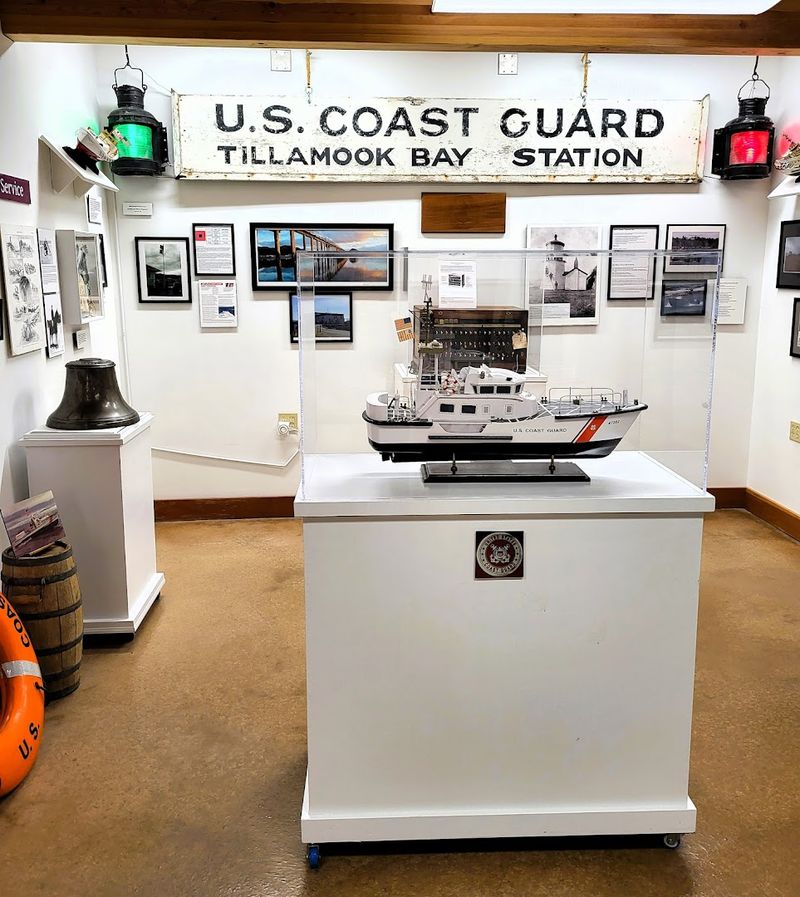 The Coast Guard Station History Along Oregon's Shore The Coast Guard Station History Along Oregon's Shore