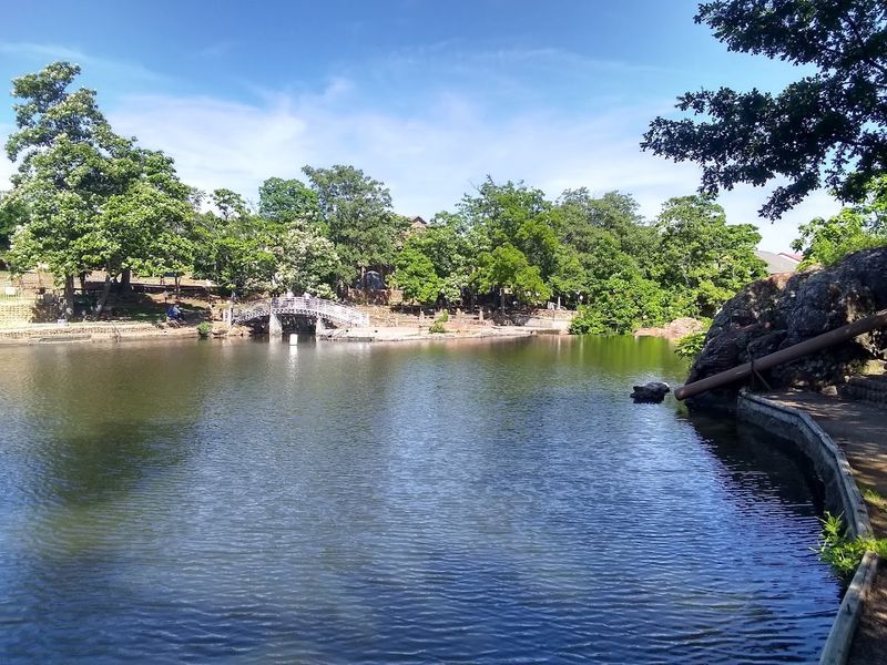 The Cobblestone Atmosphere Around the Lake