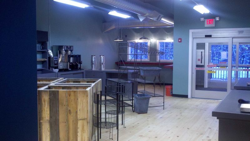 The Craft Beer and Wine Shop Hidden Inside