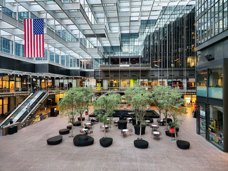 The Crystal Court as the Heart of the IDS Center