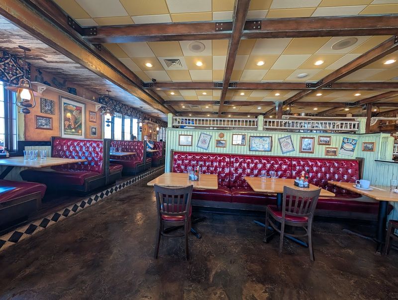 The Diner Vibe That Modern Breakfast Spots Keep Missing