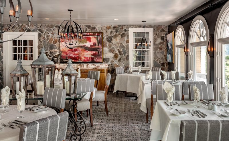 The Dining Room Experience That Earned Four Diamonds for Over Two Decades The Dining Room Experience That Earned Four Diamonds for Over Two Decades