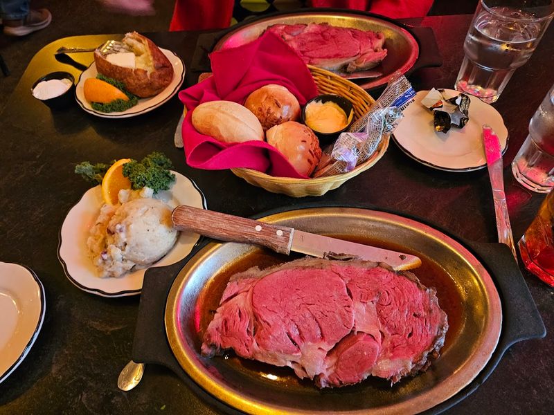 The Dining Room Knows How To Settle You In