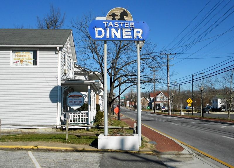The Drive to Laurel Is Part of the Experience The Drive to Laurel Is Part of the Experience