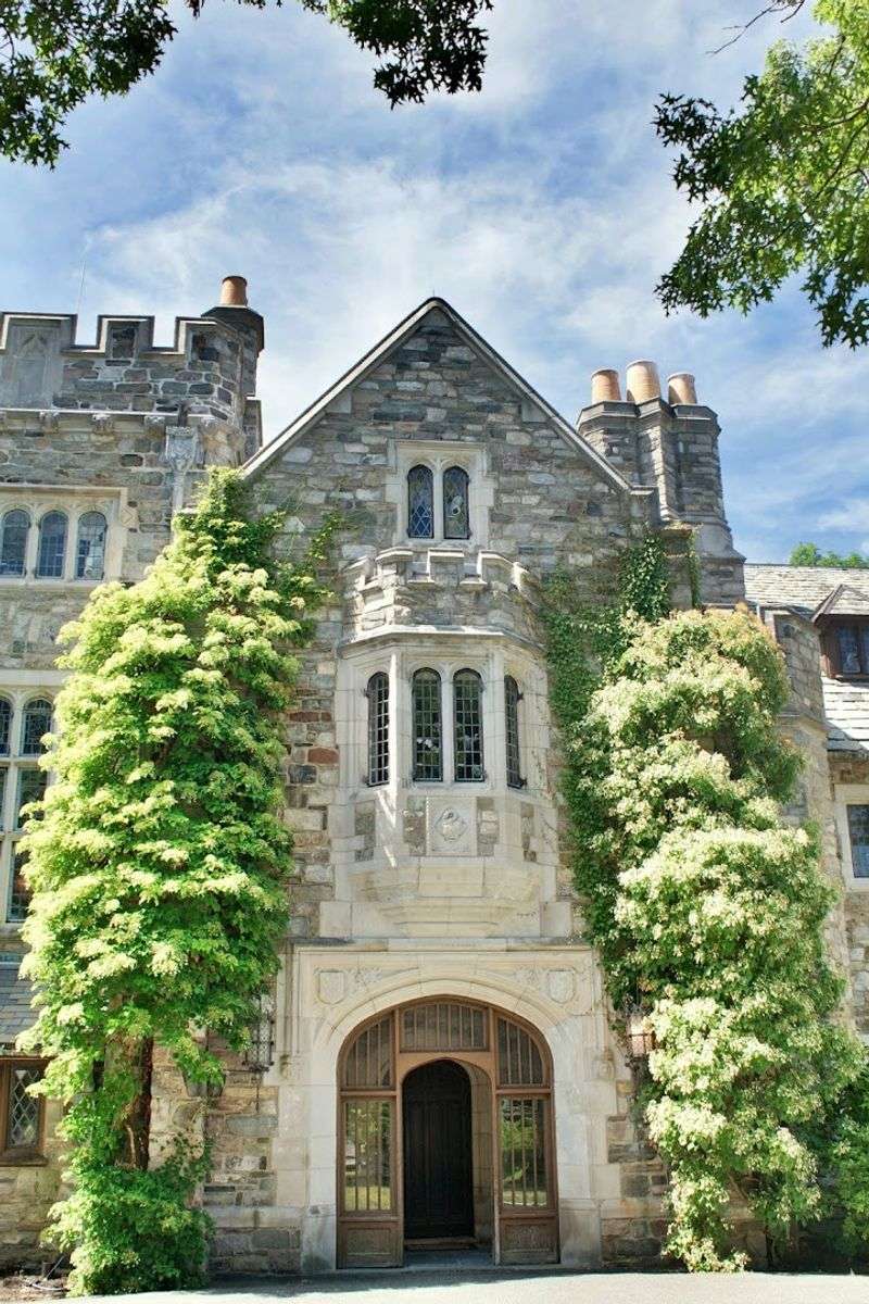 The English Manor That Crossed the Atlantic in Pieces The English Manor That Crossed the Atlantic in Pieces