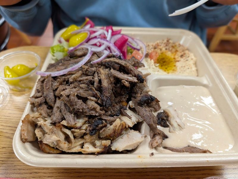 The Famous White Sauce Everyone Talks About