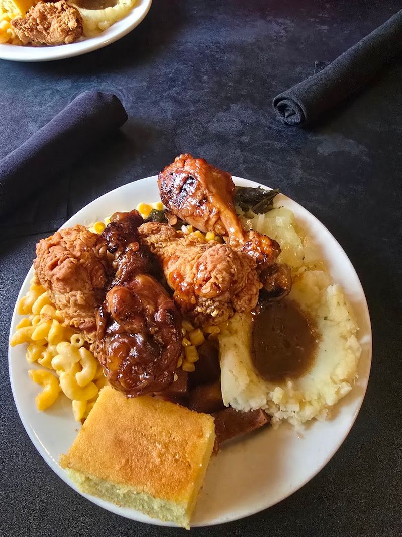 The Fried Chicken That Earns Its Own Applause