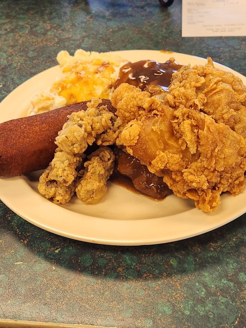 The Fried Chicken That Keeps People Coming Back