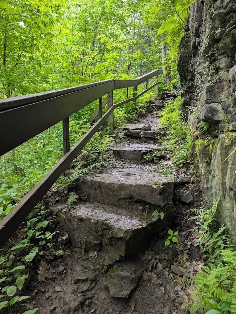 The Gorge Trail: Getting Down to the Base of the Falls