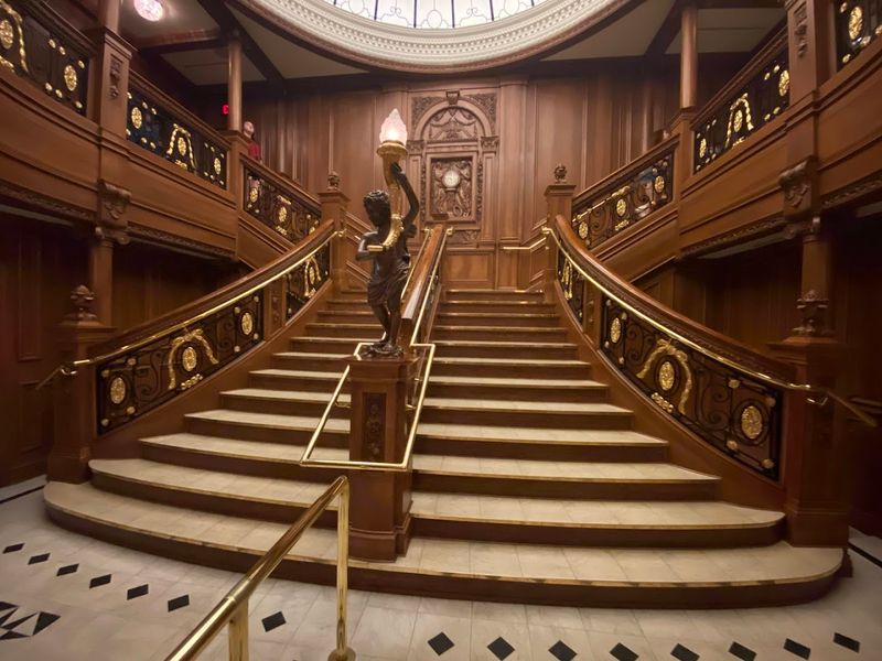 The Grand Staircase Recreation