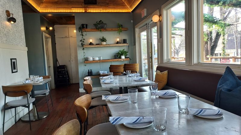 The Intimate Atmosphere That Turns Dinner into a Real Event