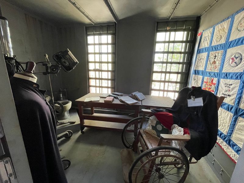 The Jailer Lived Downstairs, Prisoners Lived Upstairs