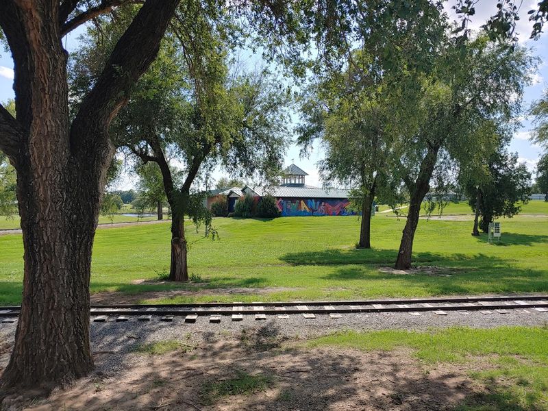The Kiwanis Train That Circles the Lake The Kiwanis Train That Circles the Lake