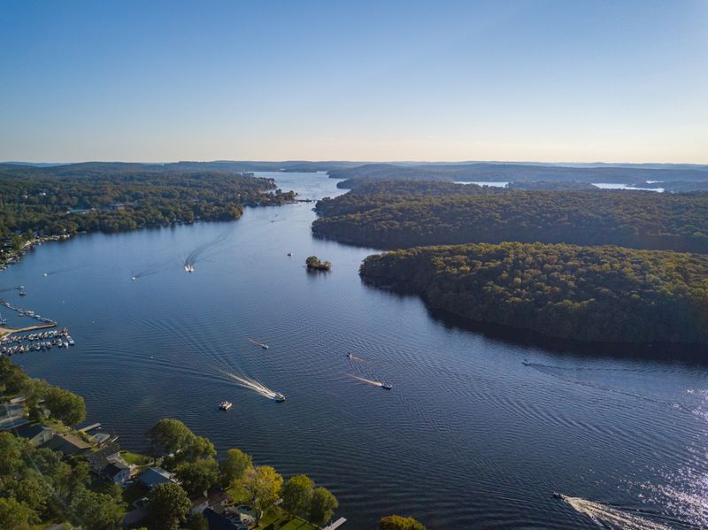 The Lake That New Jersey Kept Secret for Too Long The Lake That New Jersey Kept Secret for Too Long