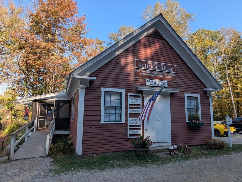 The Little Red Schoolhouse, Hampton Falls