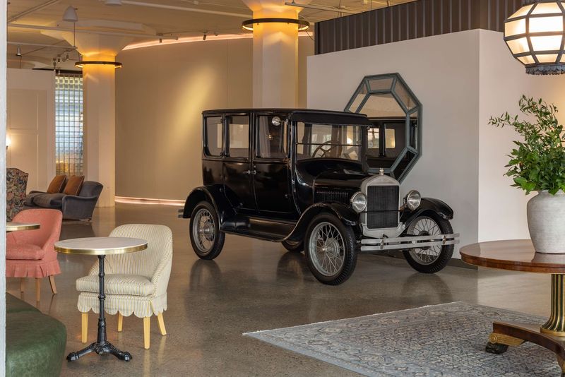 The Lobby That Doubles as a Living Museum The Lobby That Doubles as a Living Museum