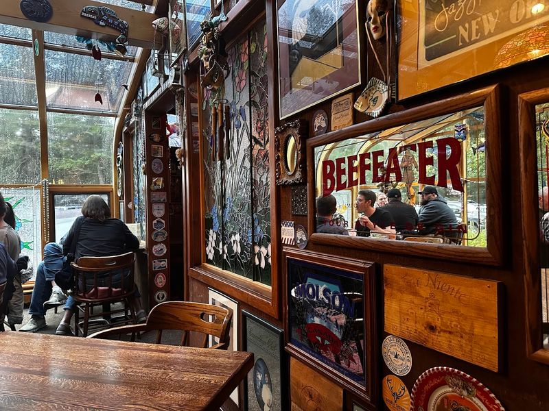 The No-Reservations Rule That Becomes Part of the Adventure