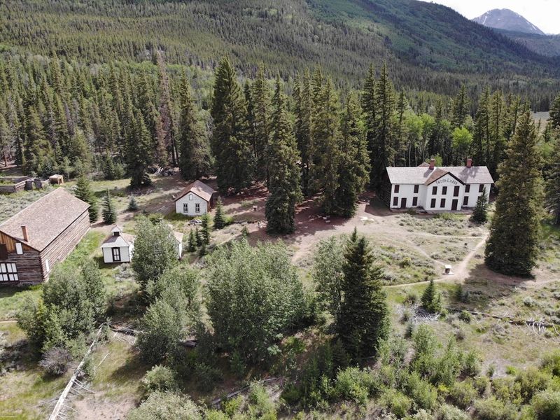The Origins of a Victorian Mountain Escape The Origins of a Victorian Mountain Escape