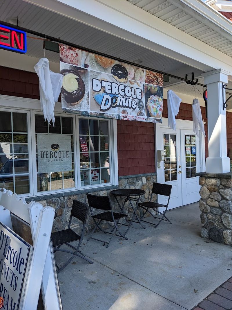 The Outdoor Patio and Farm Market Connection Make It a Full Experience