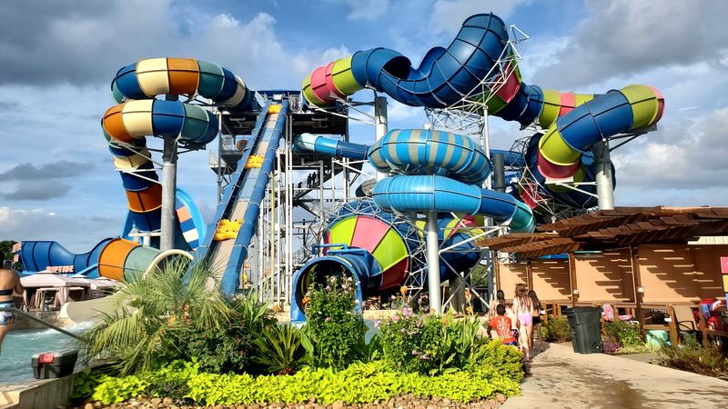 The Patriot, Texas Twist, and the Slides That Keep You Guessing
