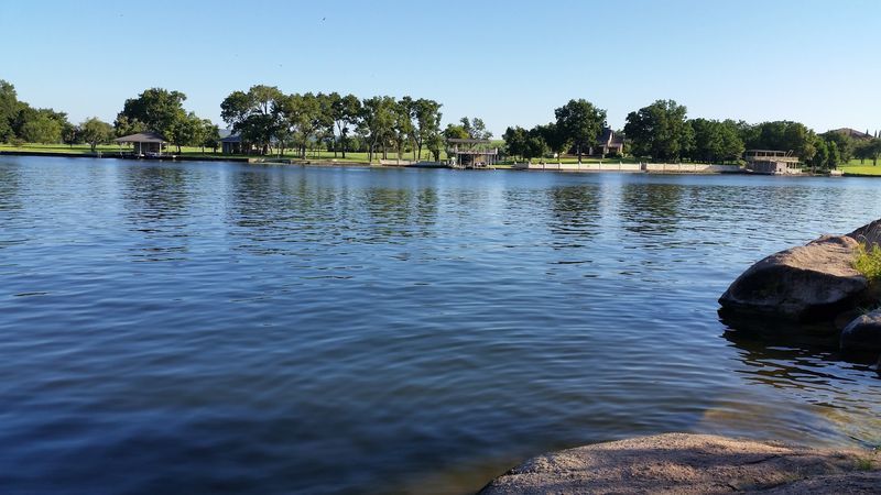The Relaxed Vibe of Kingsland, Why This Town Feels Different