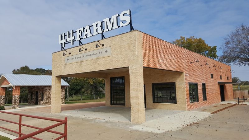 The Retail and Fulfillment Center Experience in Cameron, Texas The Retail and Fulfillment Center Experience in Cameron, Texas