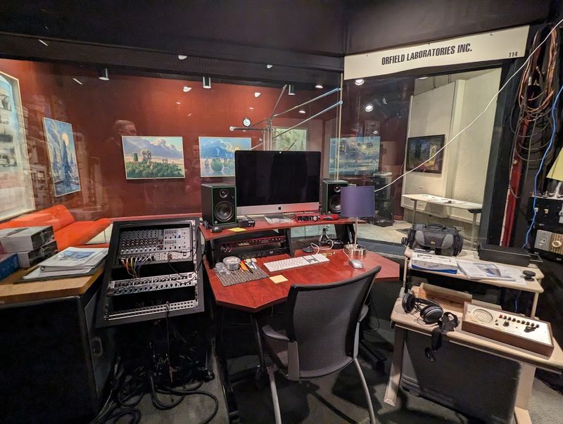 The Reverb Room, A Wild Contrast