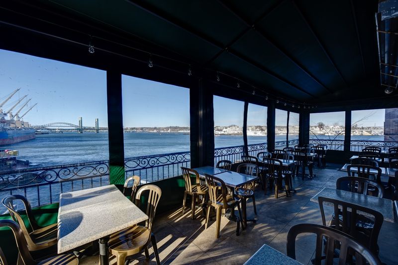 The River House Restaurant (Portsmouth) The River House Restaurant (Portsmouth)