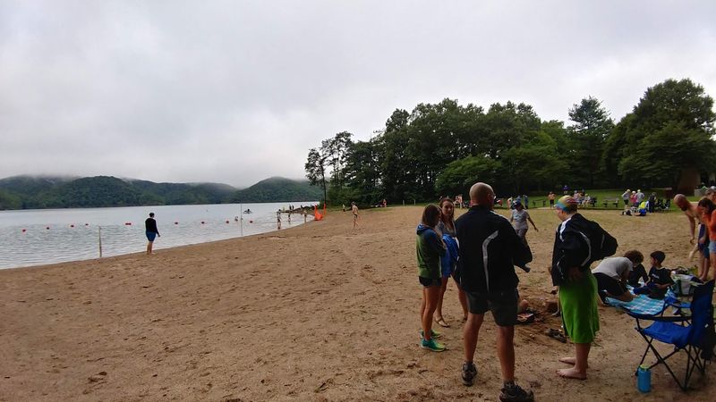 The Sandy Beach Setup That Keeps Summer Vibes Going Strong