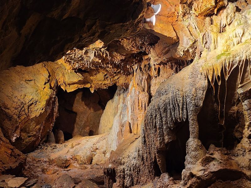 The Sluicing Experience for Gem Hunters