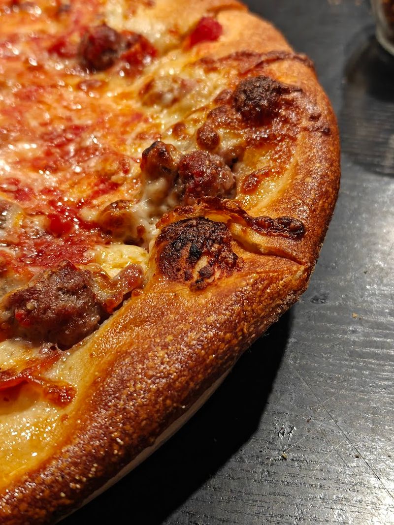 The Thin Crust Really Delivers