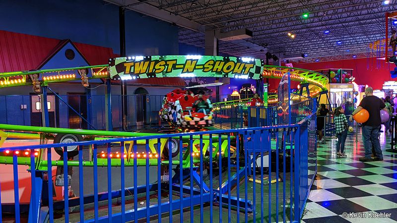 The Twist-N-Shout Indoor Roller Coaster That Will Steal Your Heart The Twist-N-Shout Indoor Roller Coaster That Will Steal Your Heart
