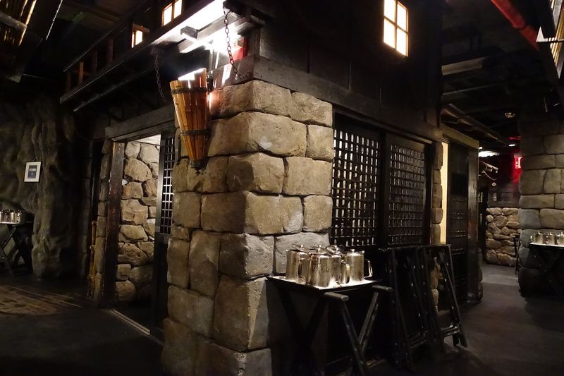 The Underground Entrance That Set the Tone Immediately