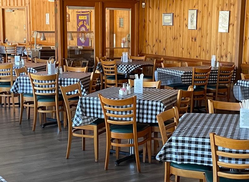 The Warm Atmosphere That Kept People Coming Back for Decades