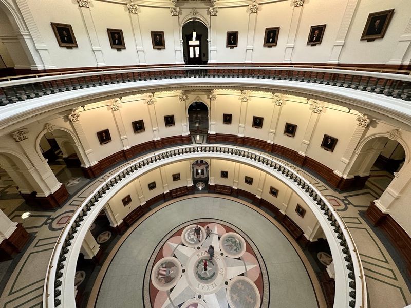 The Whispering Gallery, a Hidden Acoustic Gem The Whispering Gallery, a Hidden Acoustic Gem
