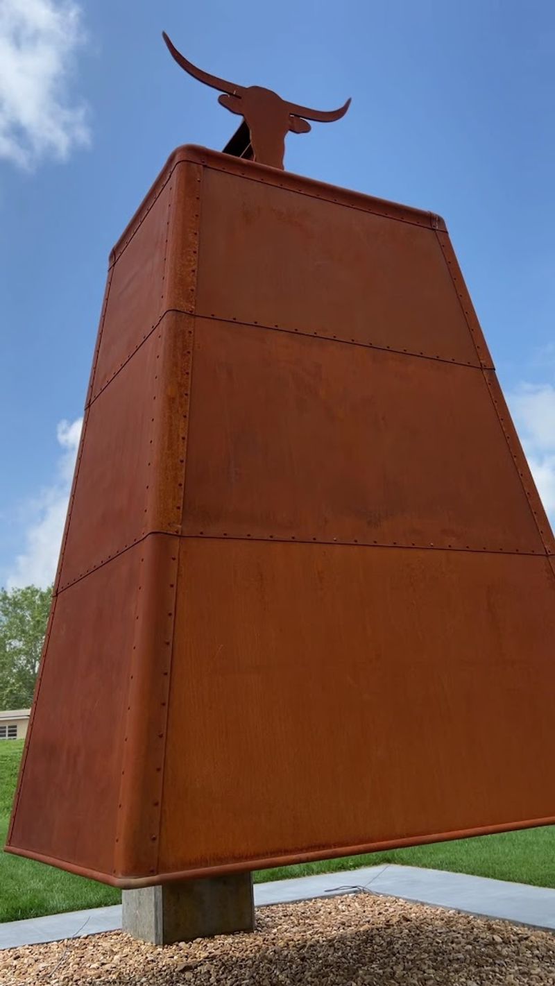The World's Largest Cowbell, Belle, Missouri