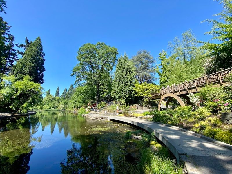 Trails That Invite You to Slow Down Trails That Invite You to Slow Down