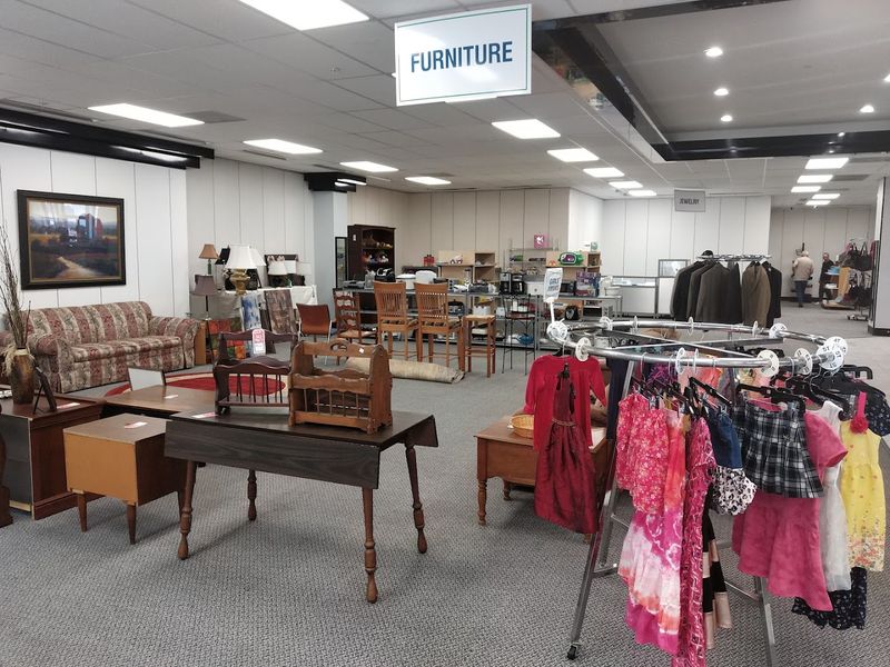 Try Shopping a Store That Stays Clean and Organized