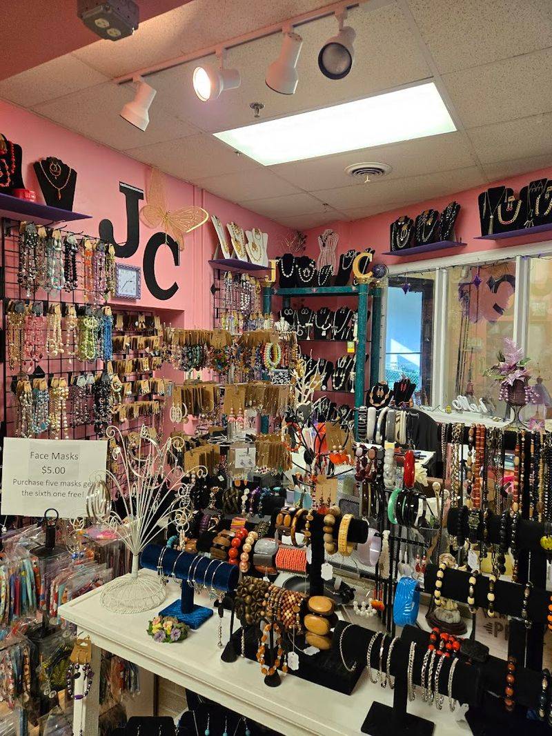 Unique Gifts, Jewelry, and Accessories From Independent Vendors