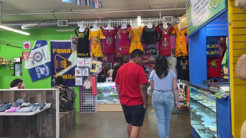Unique Shopping for Clothing, Jewelry, and Handcrafted Goods
