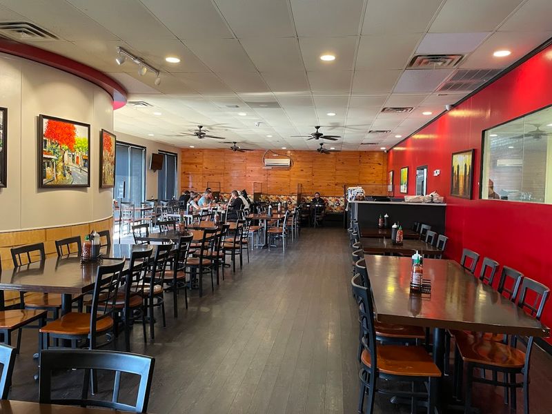 VII Asian Bistro