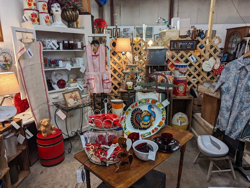 Vintage Collectibles That Tell Real Stories