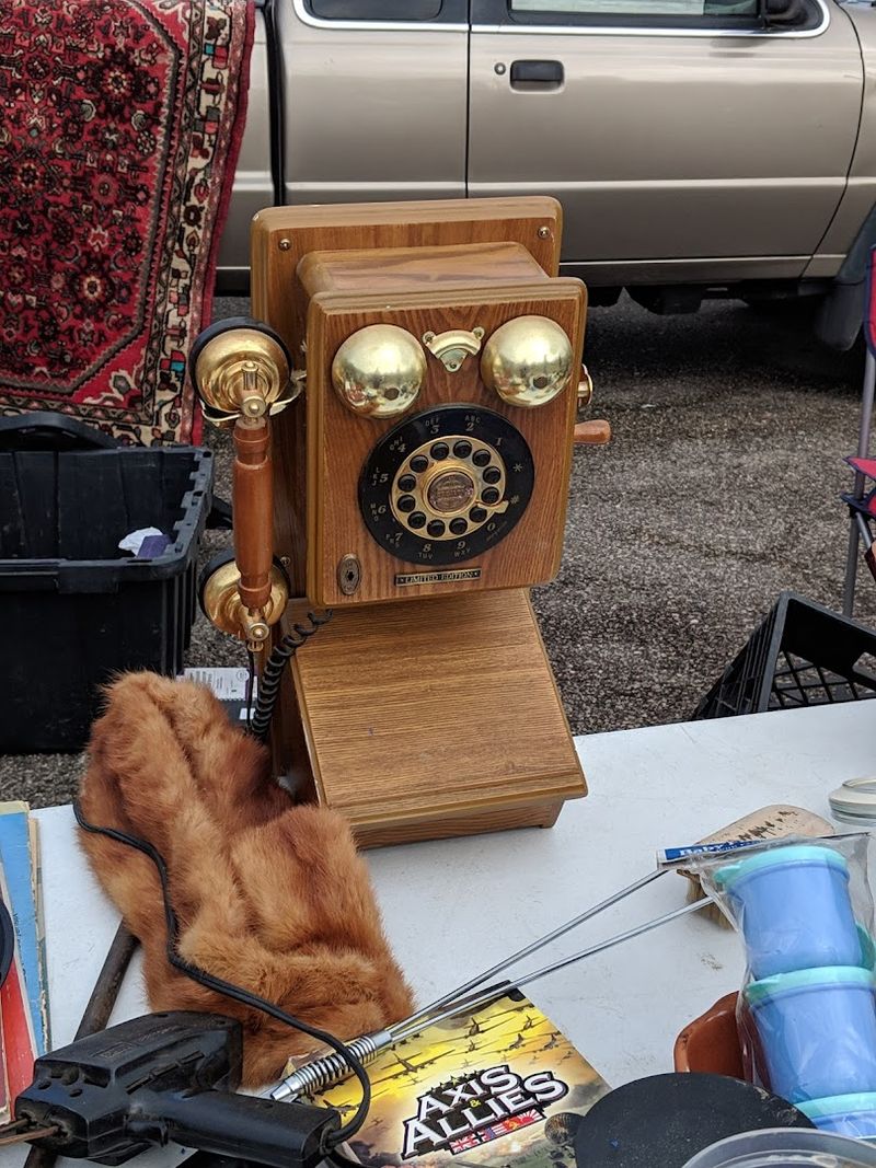 Vintage Finds and Antiques Worth Hunting For