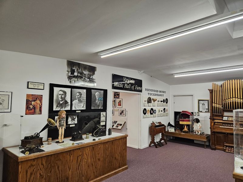 Virginia Musical Museum in Williamsburg