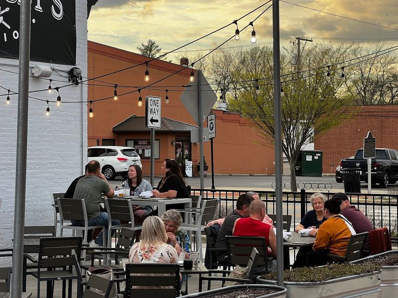 Warm Community Atmosphere That Feels Like Home Warm Community Atmosphere That Feels Like Home