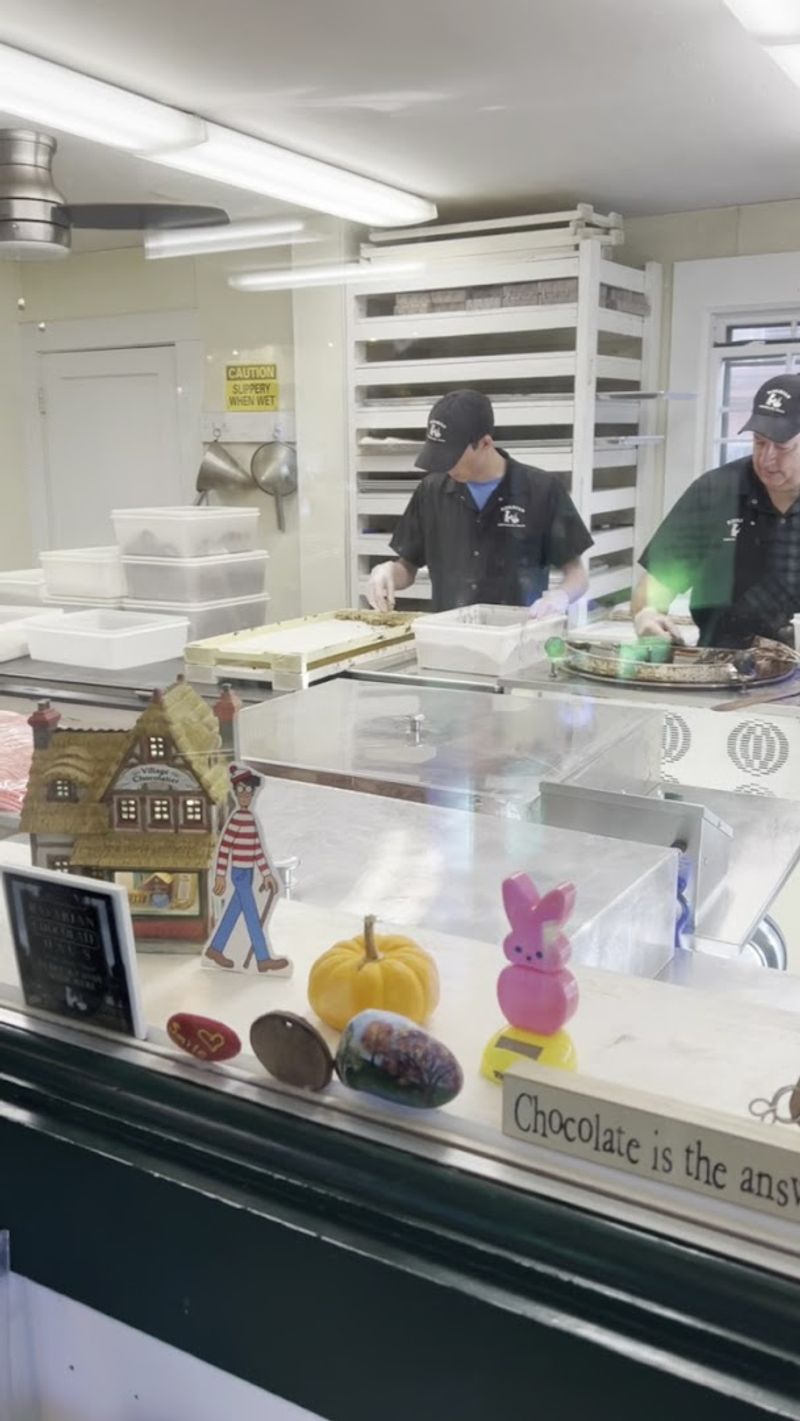 Watching the Chocolate Makers Work Their Magic Watching the Chocolate Makers Work Their Magic